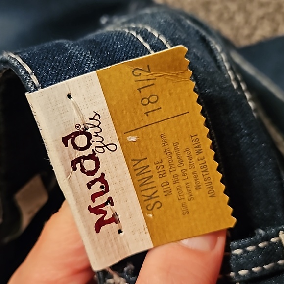 Mudd girl blue jeans. New with tag. Size 18 1/2 adjustable waist. Skinny - Picture 2 of 11